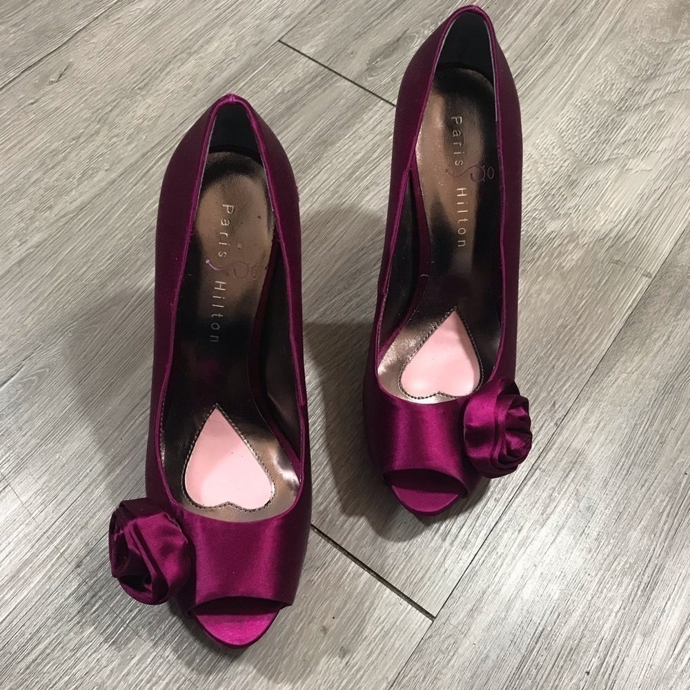 Paris Hilton Fuchsia Bonita Satin Flower Peep Toe Pumps size 7